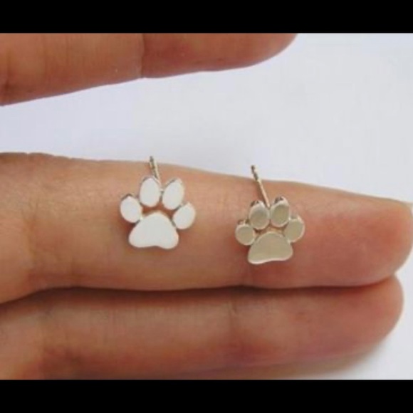 Animal Foot Earring ⚠️ must bundles ⚠️ - Picture 2 of 4